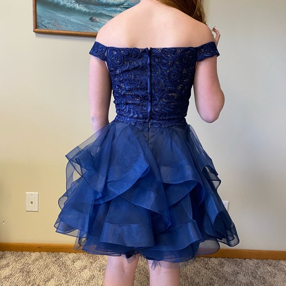Homecoming/formal dress - Picture 2 of 4